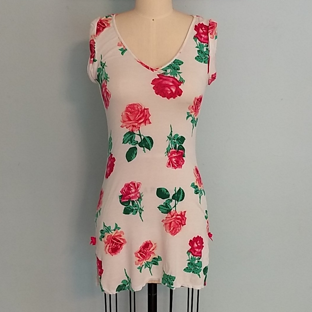 Betsy Johnson RoseT-shirt Dress